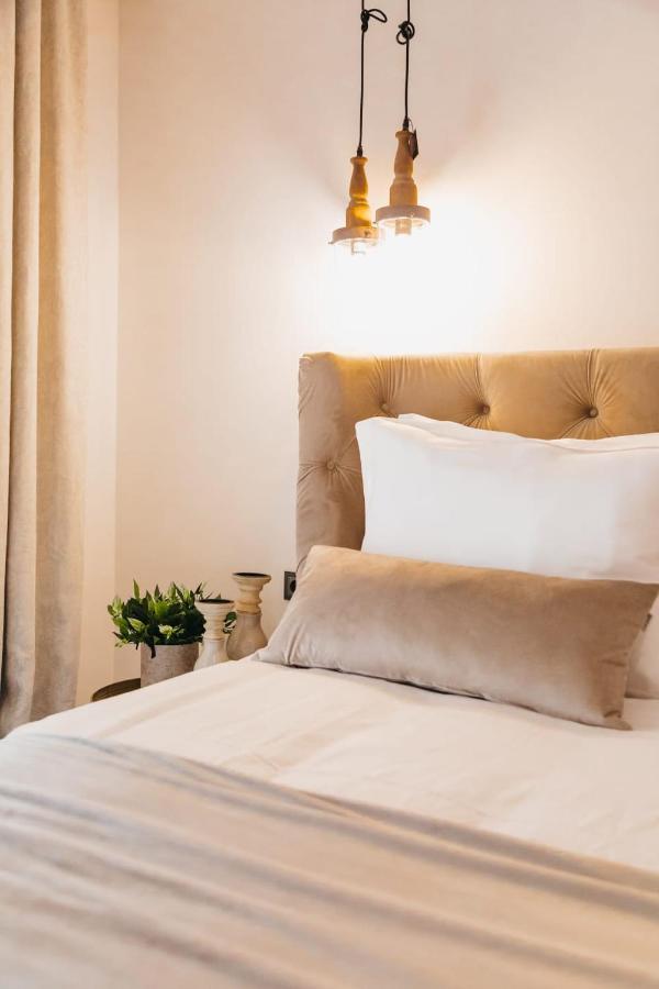 The Berg'S 2 Hotel Ocna Mures Buitenkant foto